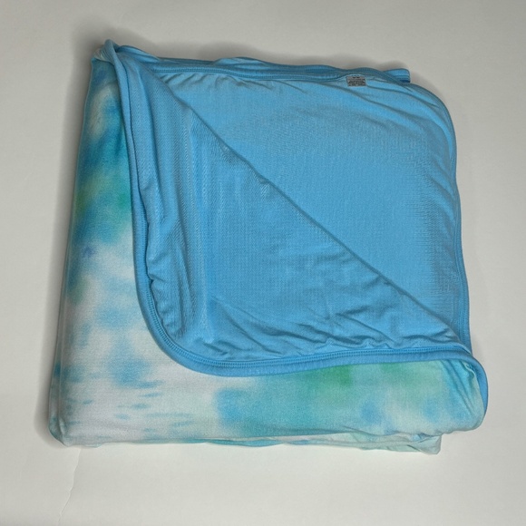 Tidepool Watercolor Large Cloud Blanket - Picture 3 of 7